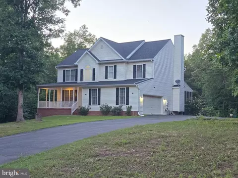 7721 Riparian Ct, Fredericksburg, VA 22408