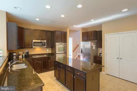 26 Noel Dr, Fredericksburg, VA 22408
