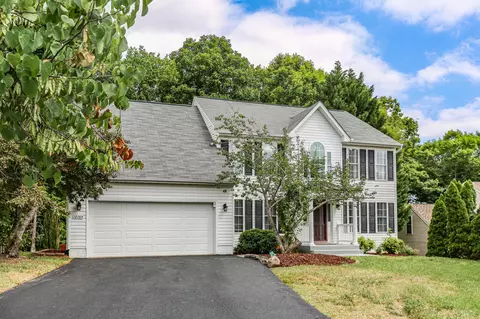 10205 N Hampton Ln N, Fredericksburg, VA 22408