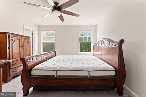 2420 Drake Ln, Fredericksburg, VA 22408