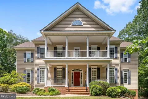 8622 Laroque Run Dr, Fredericksburg, VA 22407