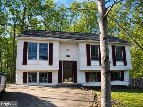 6922 Ridge Way Dr, Fredericksburg, VA 22407