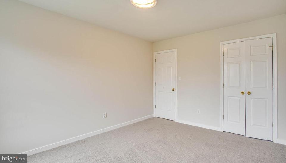  10106 Colechester St, Fredericksburg, VA 22408 photo 2