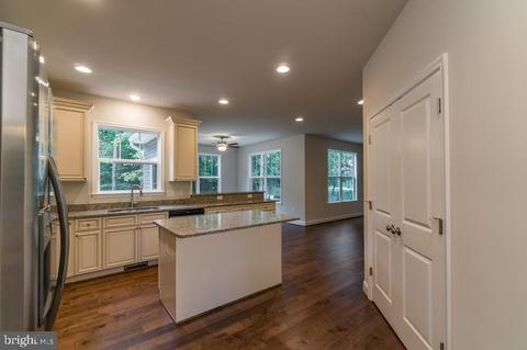 8939 Avon Dr, Partlow, VA 22534 photo 31