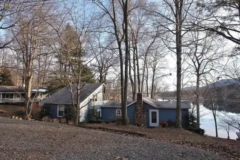 5420 Smith Mountain Rd, Penhook, VA 24137 photo 3