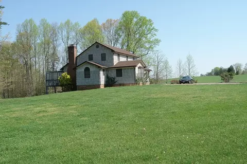 981 Circle Creek Rd, Penhook, VA 24137 photo 1