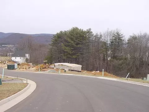 3183 Clayview Cir, Salem, VA 24153 photo 5