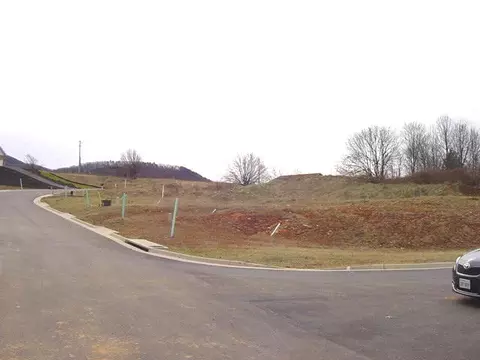 3183 Clayview Cir, Salem, VA 24153 photo 6