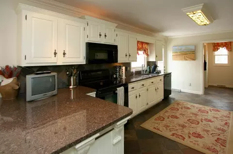 280 Saddleback Trl, Hardy, VA 24101 photo 5