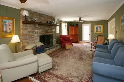 280 Saddleback Trl, Hardy, VA 24101 photo 3
