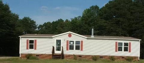 702 Loop Rd, Keeling, VA 24566 photo 1