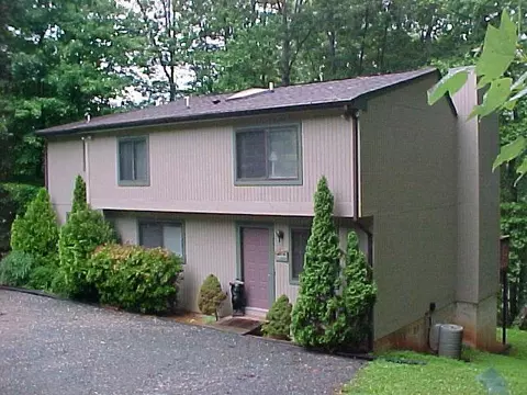 350 Dodee Ln, Union Hall, VA 24176 photo 2