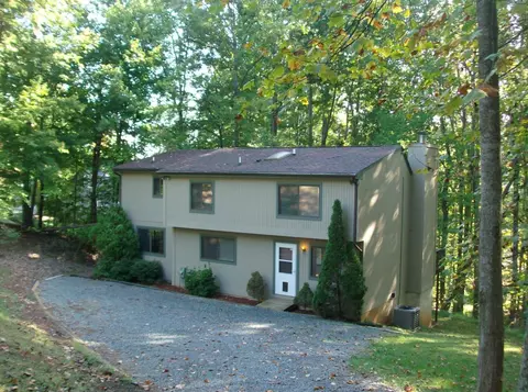 350 Dodee Ln, Union Hall, VA 24176 photo 3
