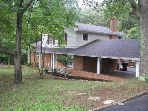 2002 Springfield Dr, Roanoke, VA 24012 photo 2