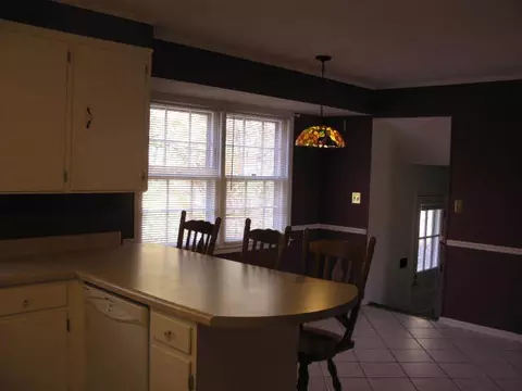 2002 Springfield Dr, Roanoke, VA 24012 photo 12
