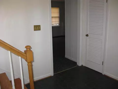 2002 Springfield Dr, Roanoke, VA 24012 photo 8