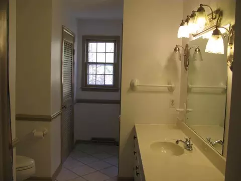 2002 Springfield Dr, Roanoke, VA 24012 photo 14