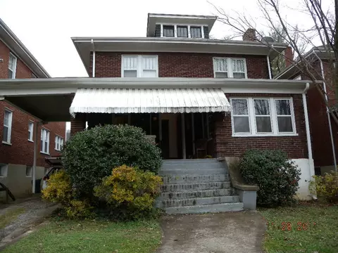 1502 Maple Ave SW, Roanoke, VA 24016 photo 1