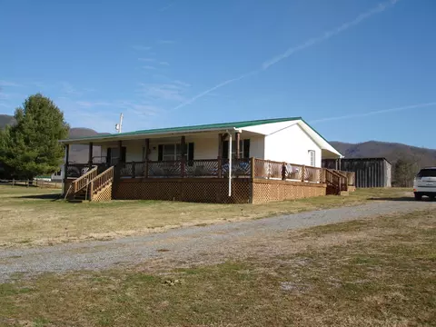 59 Windmill Ln, Eagle Rock, VA 24085 photo 2
