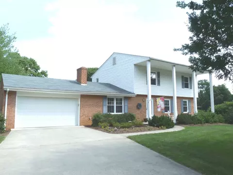6945 Goff Rd, Roanoke, VA 24019 photo 3