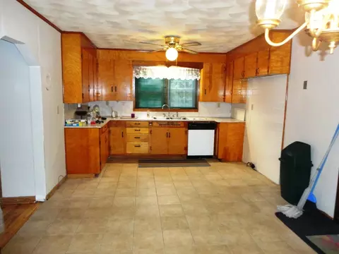 1668 Buffalo Rd, Buchanan, VA 24066 photo 2