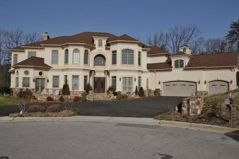 801 Pendleton Dr, Salem, VA 24153 photo 2