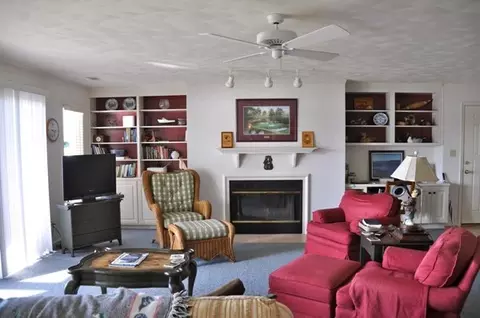 411 Marina Bay Dr #303, Penhook, VA 24137 photo 5