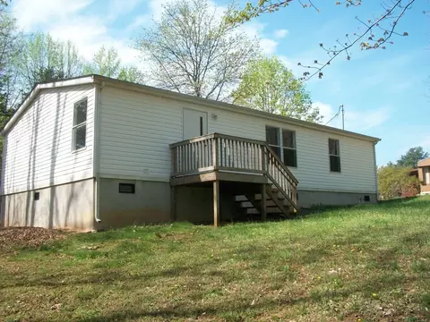 177 Pleasant Dr, Cascade, VA 24069 photo 1