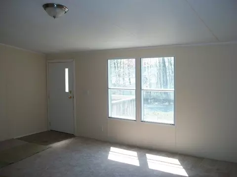 177 Pleasant Dr, Cascade, VA 24069 photo 3