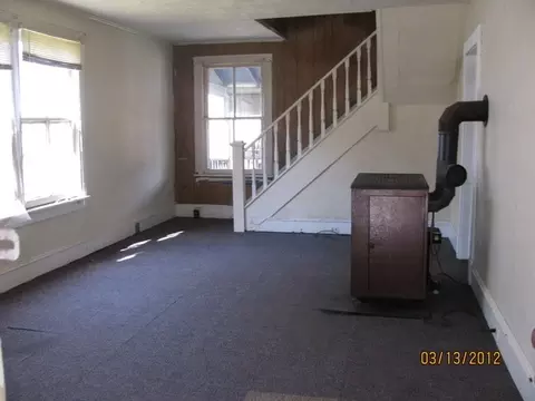 327 Boyd St, Buchanan, VA 24066 photo 2