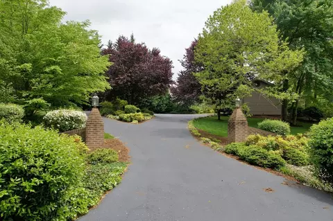 61 Windtree Pointe Dr, Moneta, VA 24121 photo 3