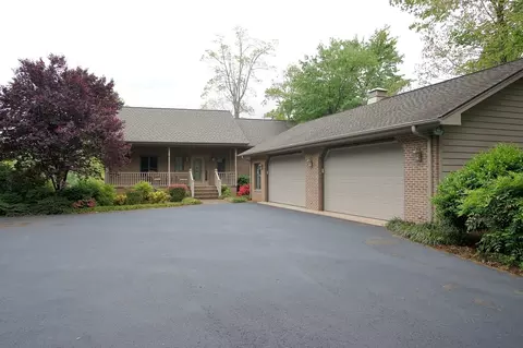 61 Windtree Pointe Dr, Moneta, VA 24121 photo 1