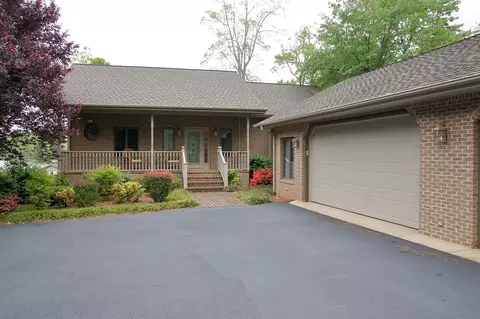 61 Windtree Pointe Dr, Moneta, VA 24121 photo 5