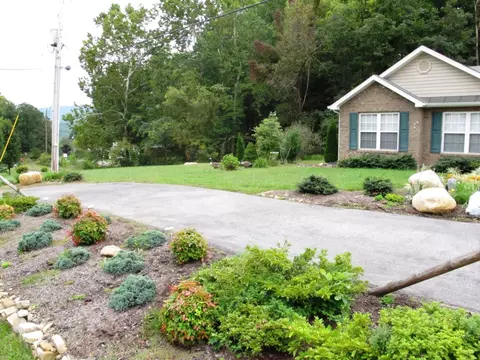 4170 Daugherty Rd, Salem, VA 24153 photo 5