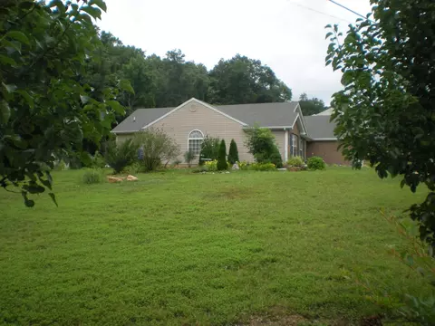4170 Daugherty Rd, Salem, VA 24153 photo 2