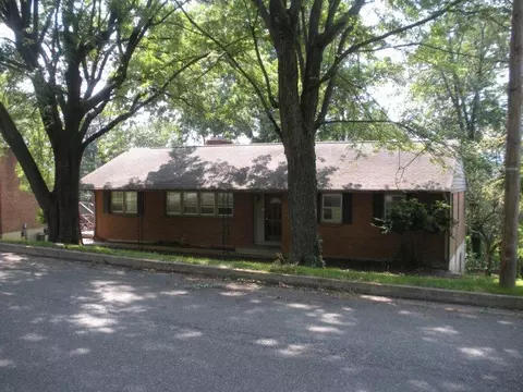 2532 Round Top Rd NW, Roanoke, VA 24012 photo 1