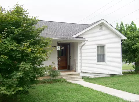 501 2nd St, Buchanan, VA 24066 photo 2
