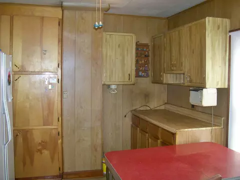 501 2nd St, Buchanan, VA 24066 photo 10