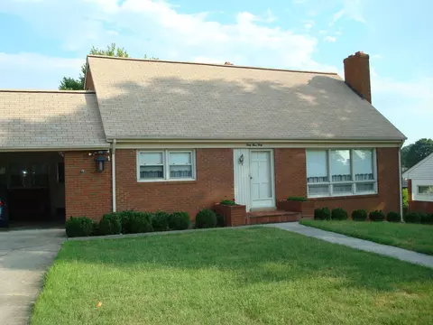 3330 Trinkle Ave NW, Roanoke, VA 24012 photo 1