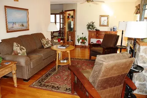 208 Brookledge Dr, Vinton, VA 24179 photo 3