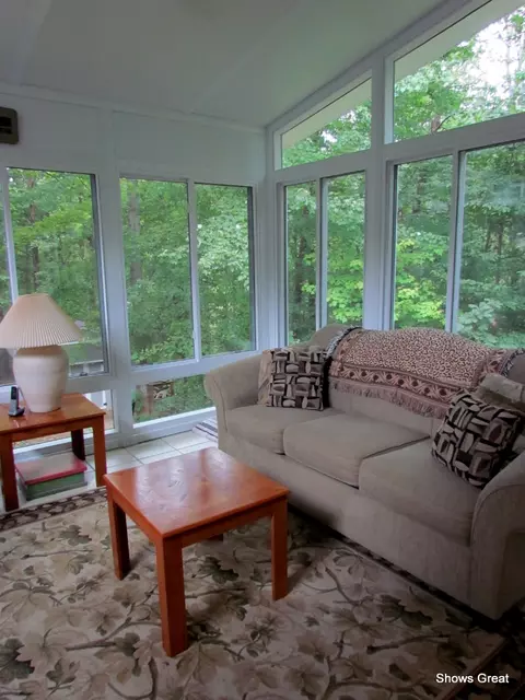 208 Brookledge Dr, Vinton, VA 24179 photo 9