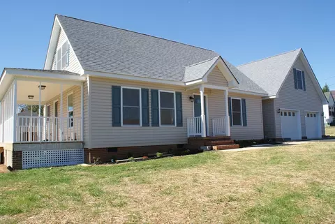 3508 Mcdaniel Dr, Salem, VA 24153 photo 1