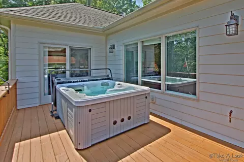 910 Back Nine Dr, Moneta, VA 24121 photo 22