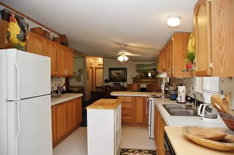 180 Cove Rd, Penhook, VA 24137 photo 5