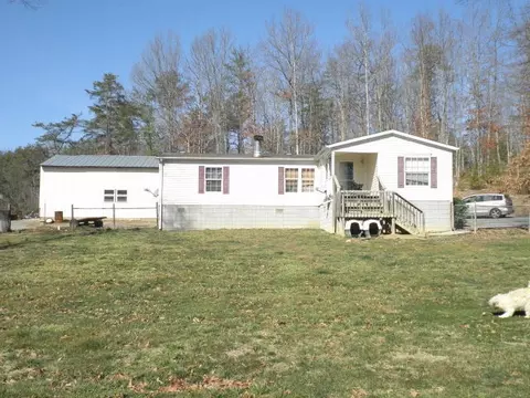 22591 Botetourt Rd, Eagle Rock, VA 24085 photo 4