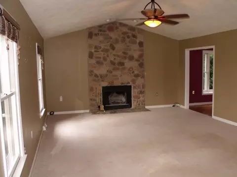 1041 Rock Spring Rd, Goodview, VA 24095 photo 4