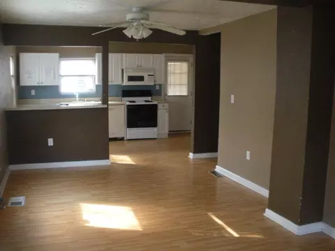 1031 Ray Rd SE, Roanoke, VA 24014 photo 4