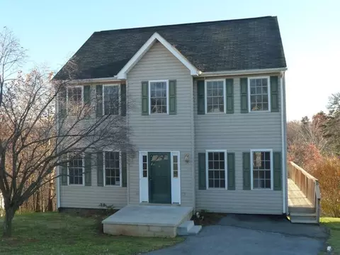 208 Eugene Dr NW, Roanoke, VA 24017 photo 1