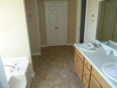 208 Eugene Dr NW, Roanoke, VA 24017 photo 8