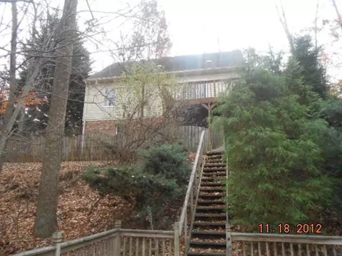 36 Brandywine Ct, Ridgeway, VA 24148 photo 2